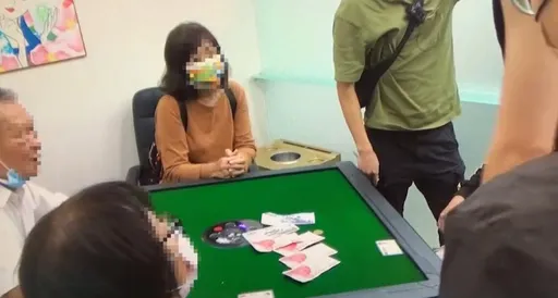 合法掩護非法！北市麻將桌遊館變賭場　警逮10人送辦