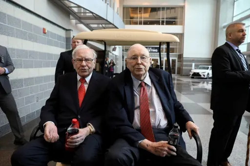 巴菲特副手狠批加密貨幣 以太幣「V神」反擊