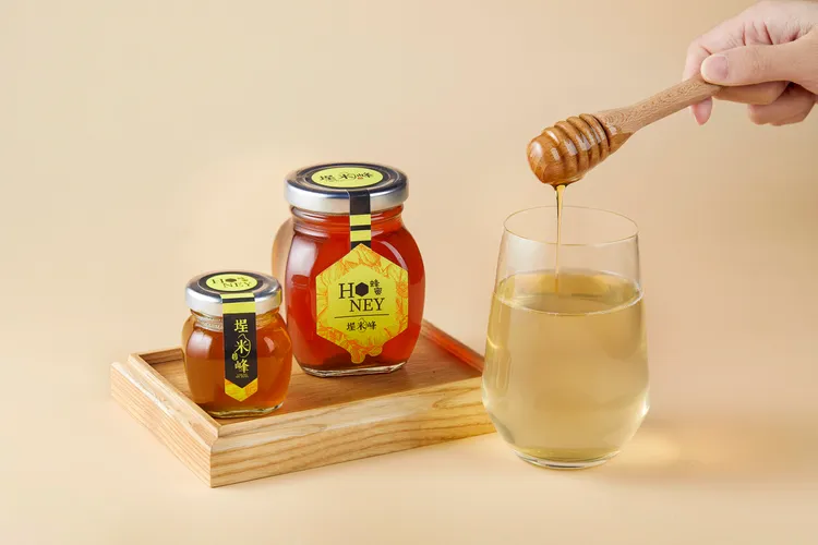 埕米峰x御華生台灣野生蜂蜜買1送1。業者提供