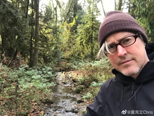 夏克立清晨抵台開戰黃嘉千　消瘦現身機場揭離婚官司進度