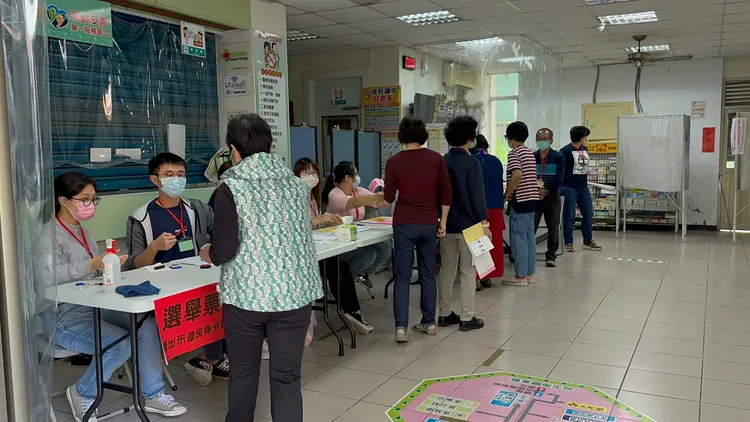 宜蘭天氣晴，民眾投票意願高。林泊志攝