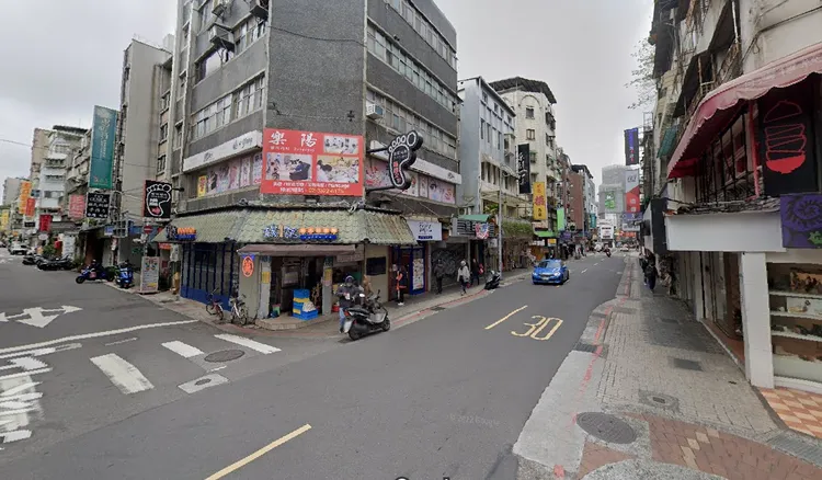 北市永康商圈隨著疫情趨緩，人潮逐步回流。翻攝googlemap