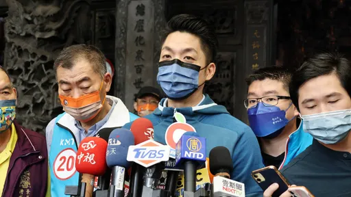 曹興誠嗆「老爸吃習家宴」算什麼抗中保台? 蔣萬安急拉鄭運鵬擋箭