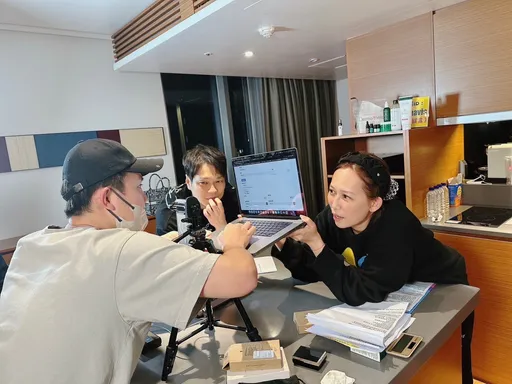 黑澀會妹妹賣貨成電商女帝 飛韓美直播捲3億業績