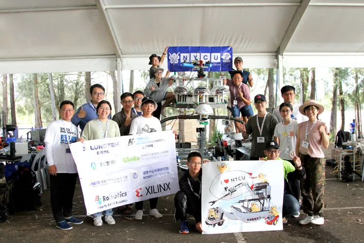 今年陽明交大以Team NYCU團隊再次參賽，在電控所副教授王學誠的組織下，14名來自電機系、電控所、機器人學程學生組成跨領域團隊。陽明交大提供