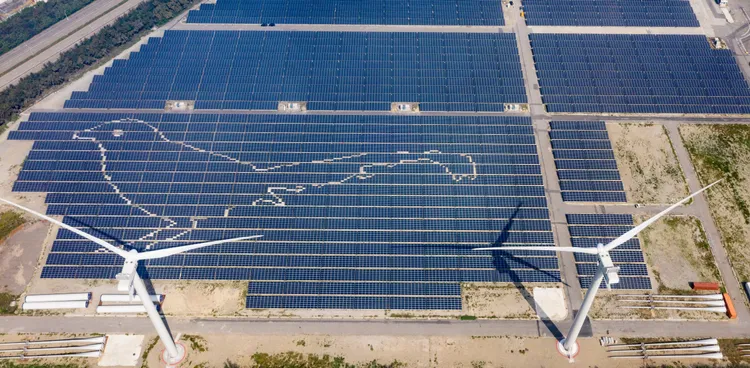 台泥今宣布正式進軍綠電交易市場，啟用「能元超商綠電交易平台」，只要「三個步驟」就能完成「綠電交易」台泥提供