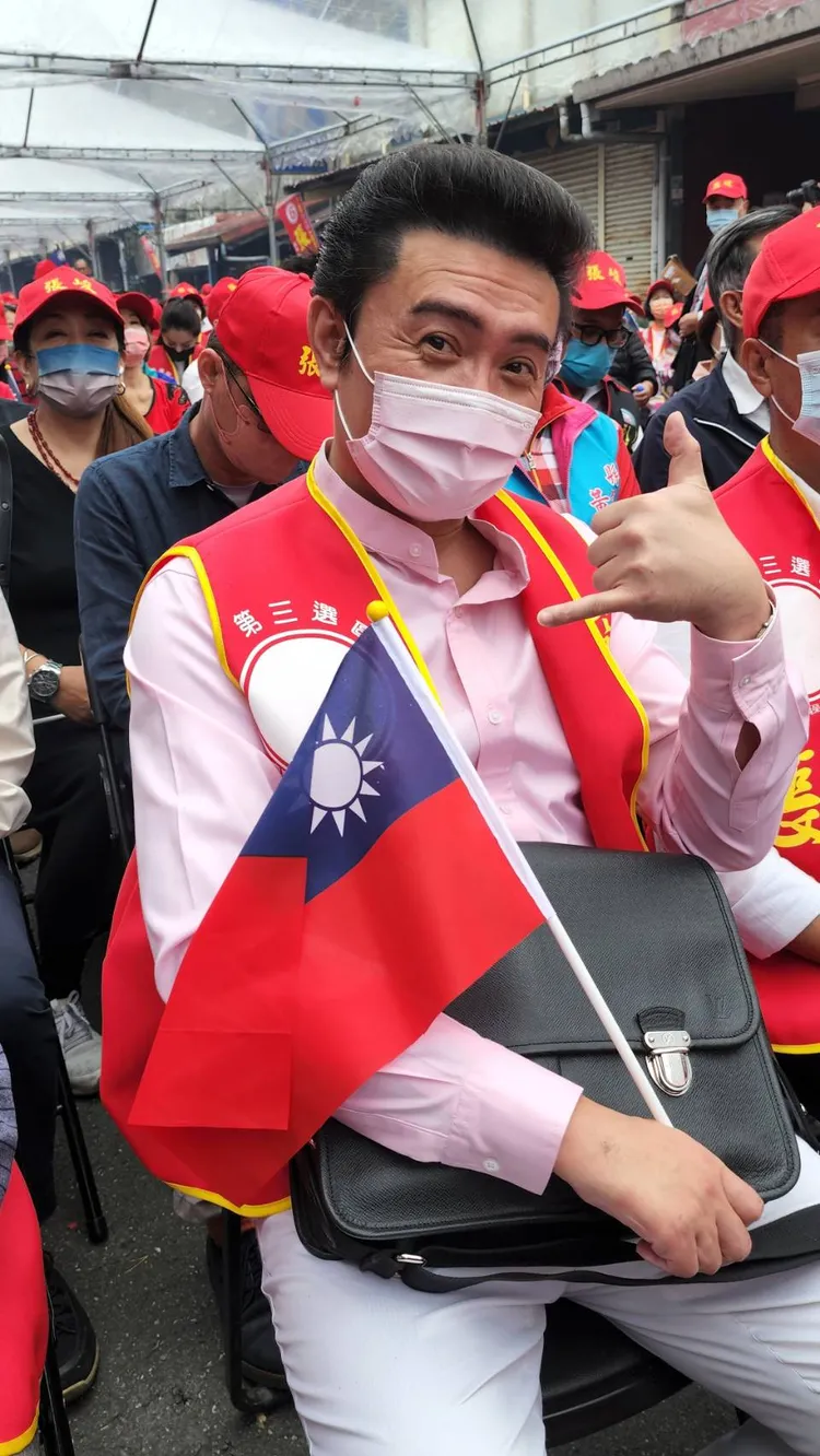 藝人李㼈也前來。黃瑞娟攝