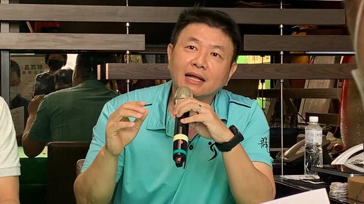 台中市羽球發展協會副主委江文岳對台中要爭取一座國際標準的羽球場樂觀其成。曾雪蒨攝