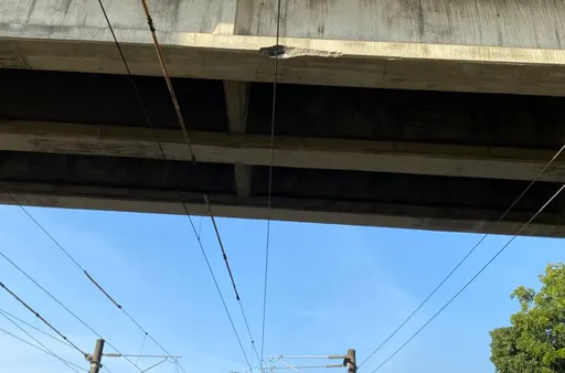 台鐵電車線斷落喊求償!惹怒黃偉哲 交長緩頰:應先解決問題