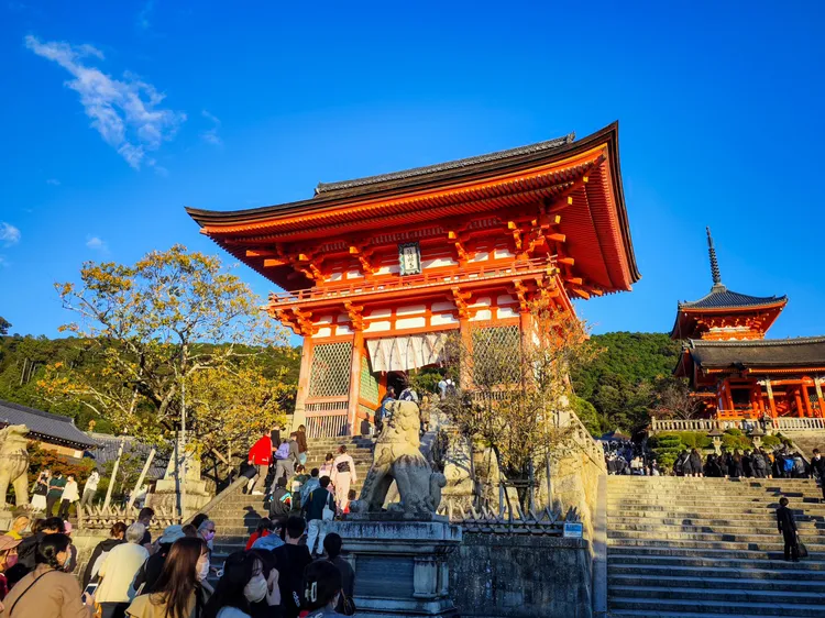 清水寺正門「仁王門」，是日本重要文化財。田欣雲攝