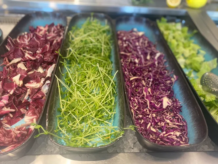 要攝取足夠蔬果。示意圖／資料照