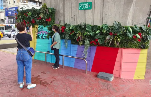 板橋「耶誕童樂會」 逛花市做公益好康一籮筐