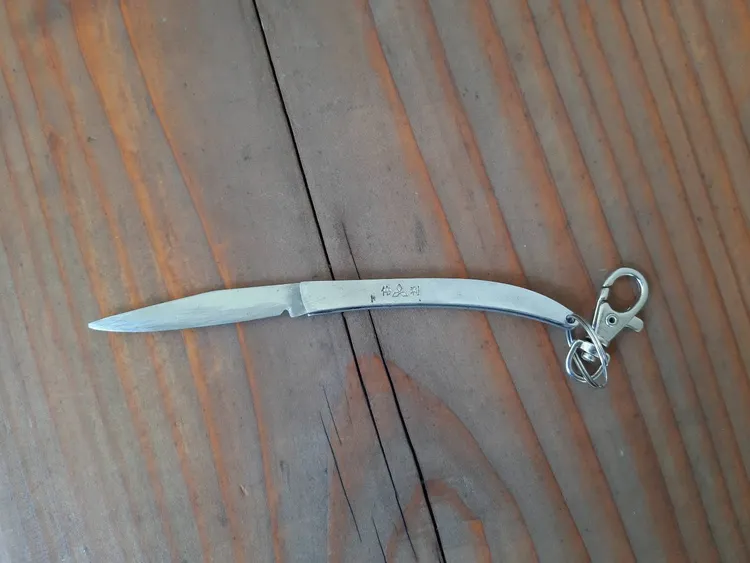 割毀引導繩的工具。民眾提供