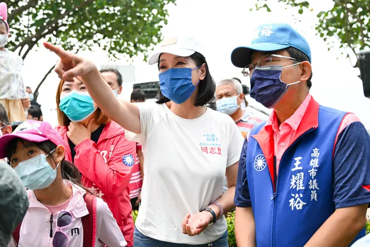 柯志恩強調，自己是教業專業。柯辦提供