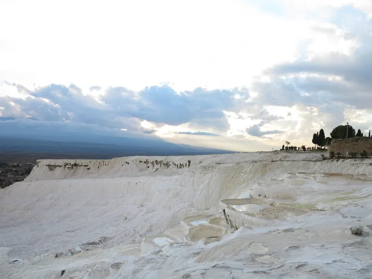 「直飛土耳其11日」搭乘土航直飛航班，前往土耳其必訪知名景點如番紅花城，踩點世界文化遺產，旅展限定價39900元起。雄獅提供