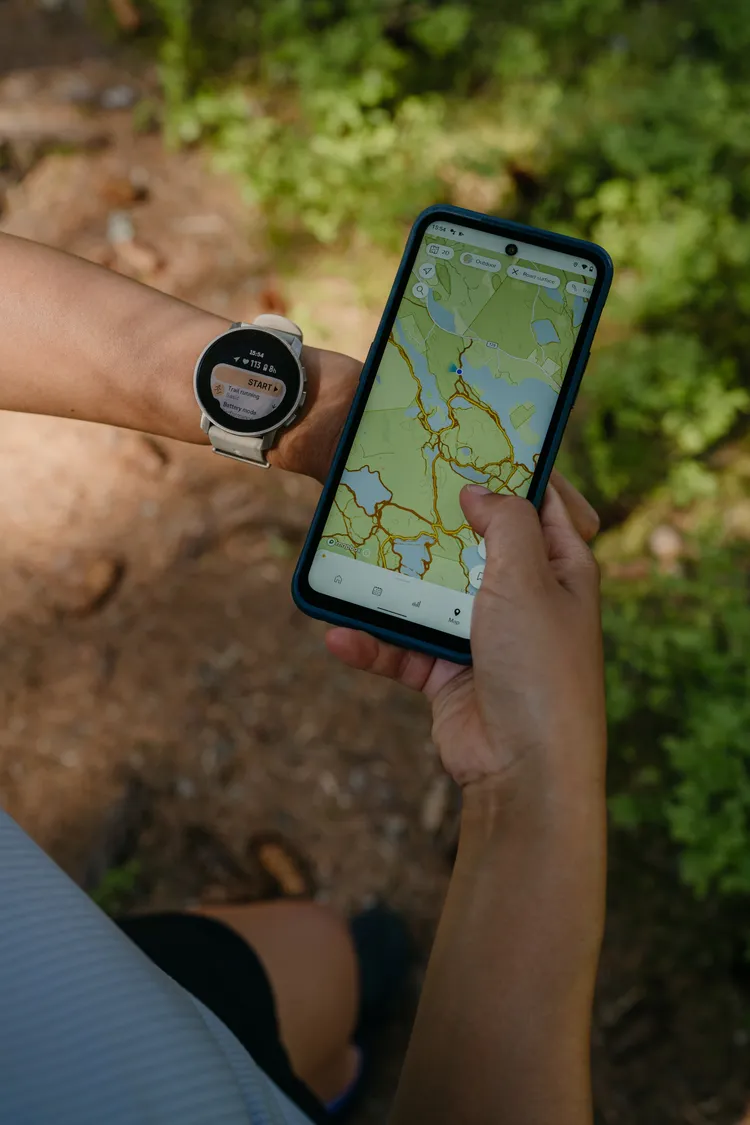 Suunto 9 Peak Pro具豐富的導航功能，搭配 Suunto App 的地圖及路線規劃工具，翻山越嶺不迷路。業者提供