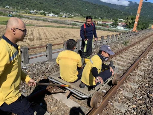 拼搶通花東鐵路!4技術員被鐵軌擊傷 台鐵曝最新現況