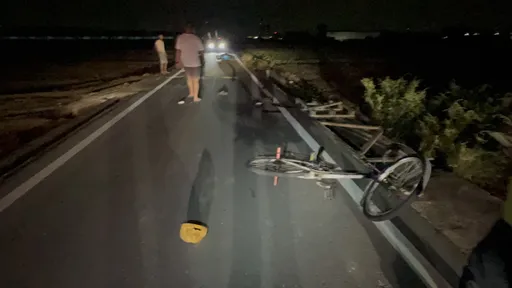 獨家|田中道路昏暗看不清 雙載機車撞倒單車3人送醫