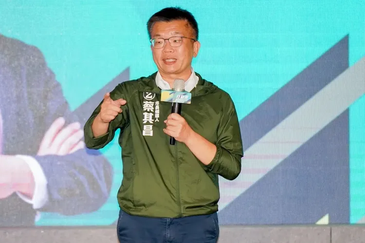 蔡其昌提出社宅四大政策，強調將中央合作加速興建社宅。資料照片