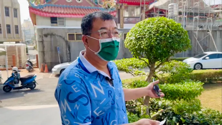 王先生難以接受獵人侵門踏戶殺害寵物豬。王志弘攝