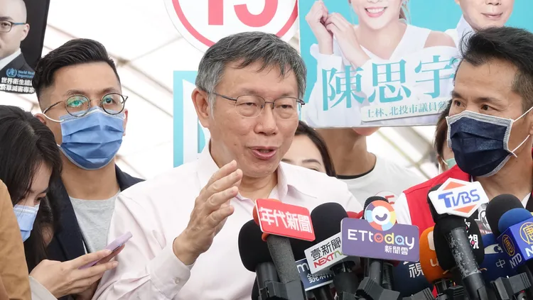 鈕則勳認為民眾黨現在玩「兩手策略」，拿下新竹劍指2024。莊宗達攝