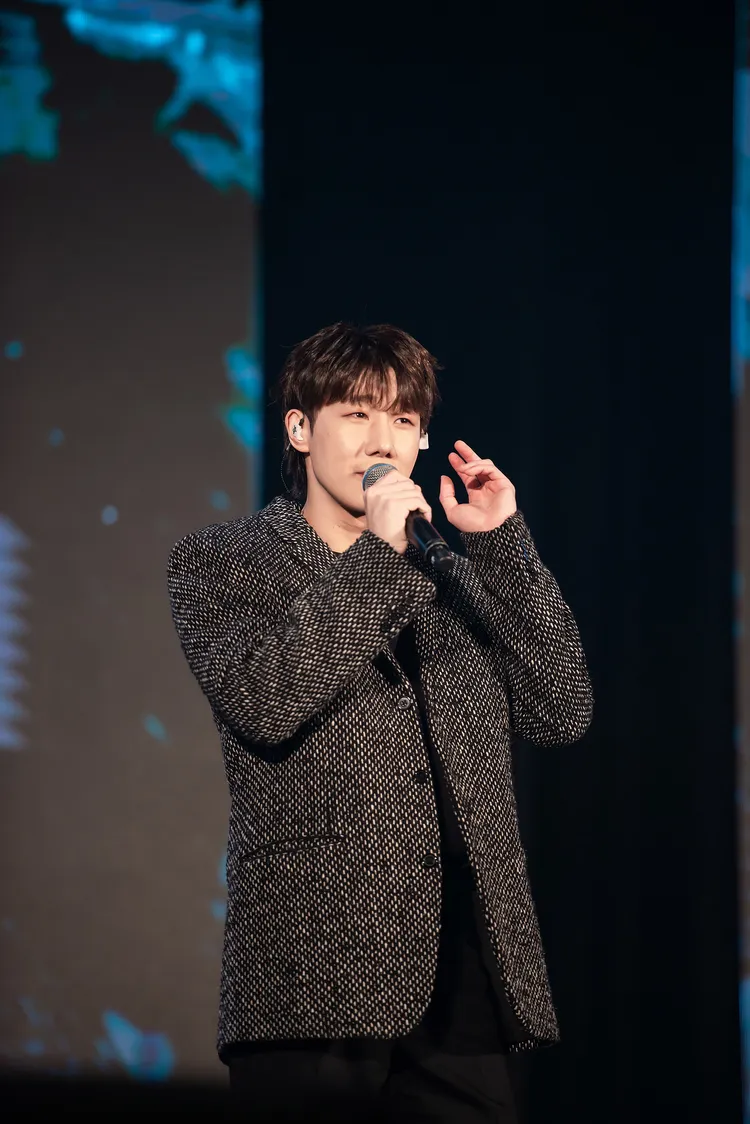 金聖圭見面會上唱歌又玩遊戲。華藝娛樂提供