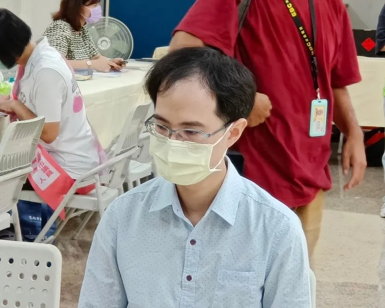 無黨籍高雄市長候選人鄭宇翔。讀者提供