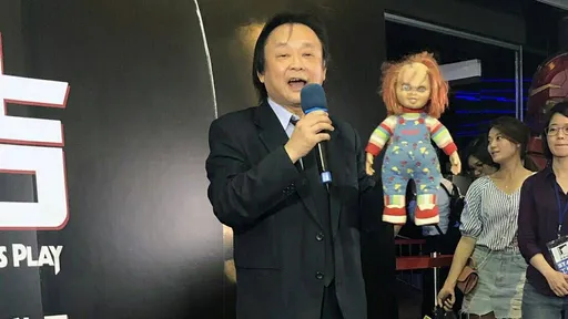 王世堅「自覺背叛父母」　糾結一生的秘密：國二被迫下跪迎靈老蔣