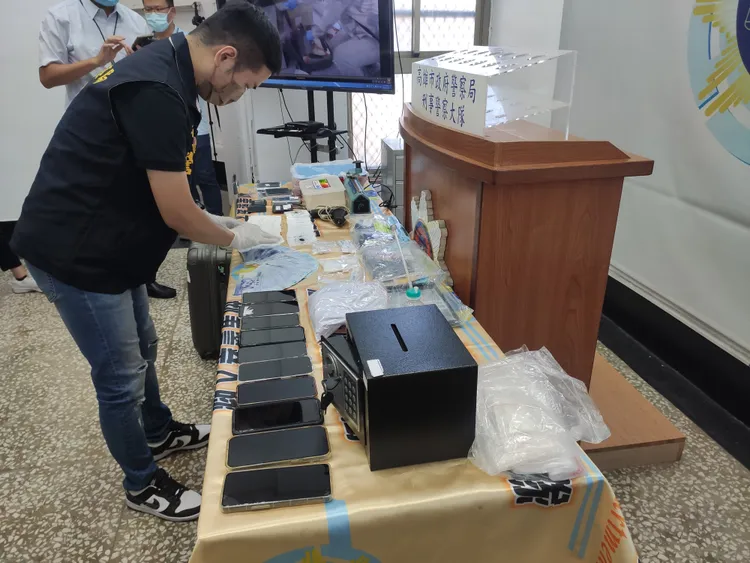 警方向上溯源，連查四層藥頭。羅琦文攝