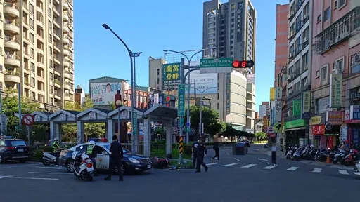 煞車不及自撞分隔島　男騎士頭部重創送醫不治