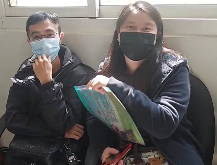 今天恰巧是這位新郎的生日。讀者提供