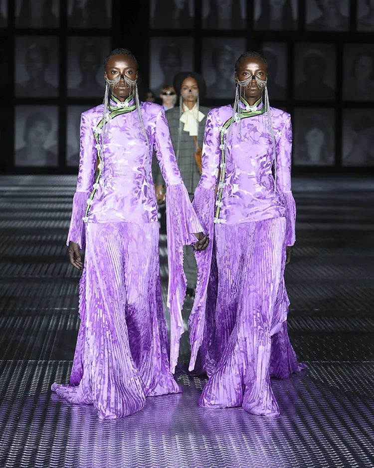 時空錯置且兼容多元文化的華麗浪漫主義，是Michele的標誌性風格。翻攝gucci IG