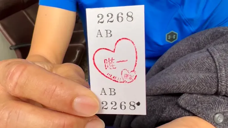 「心中唯一」戳章更添浪漫。王志弘攝