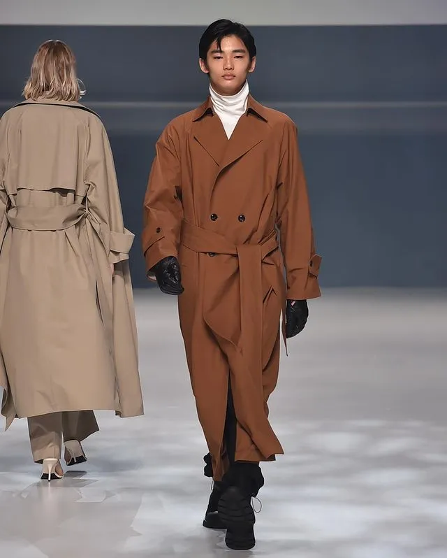 17歲的富永章胤跟隨媽媽出道當model，日前剛獻出人生首次走秀。翻攝akitsugu.t IG