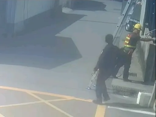 偷兒搞工偽裝！工程車、三角錐全備好　台中路燈不亮全他搞鬼