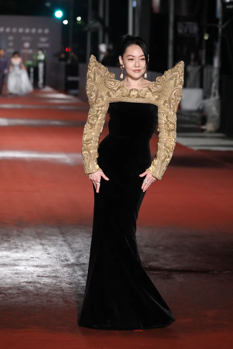小S上月出席金鐘獎，就曾穿過同樣的黃金戰袍走紅毯。資料照片