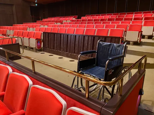 郝明義聽音樂會輪椅難行 3度求助工作員遭冷酷拒絕!兩廳院認錯了