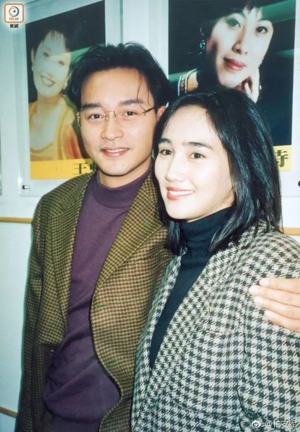 柏安妮（右）5年前曾在微博發文緬懷張國榮。翻攝柏安妮微博