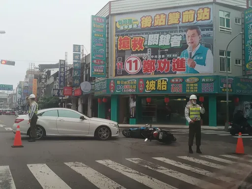 獨家｜選舉「搶救」看板前車禍　2騎士慘摔「真要搶救了」