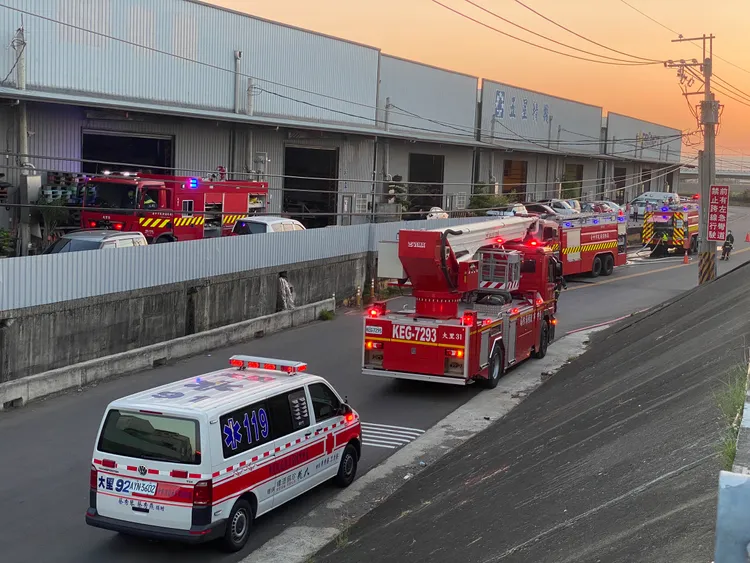 消防車出動。張喆喜攝
