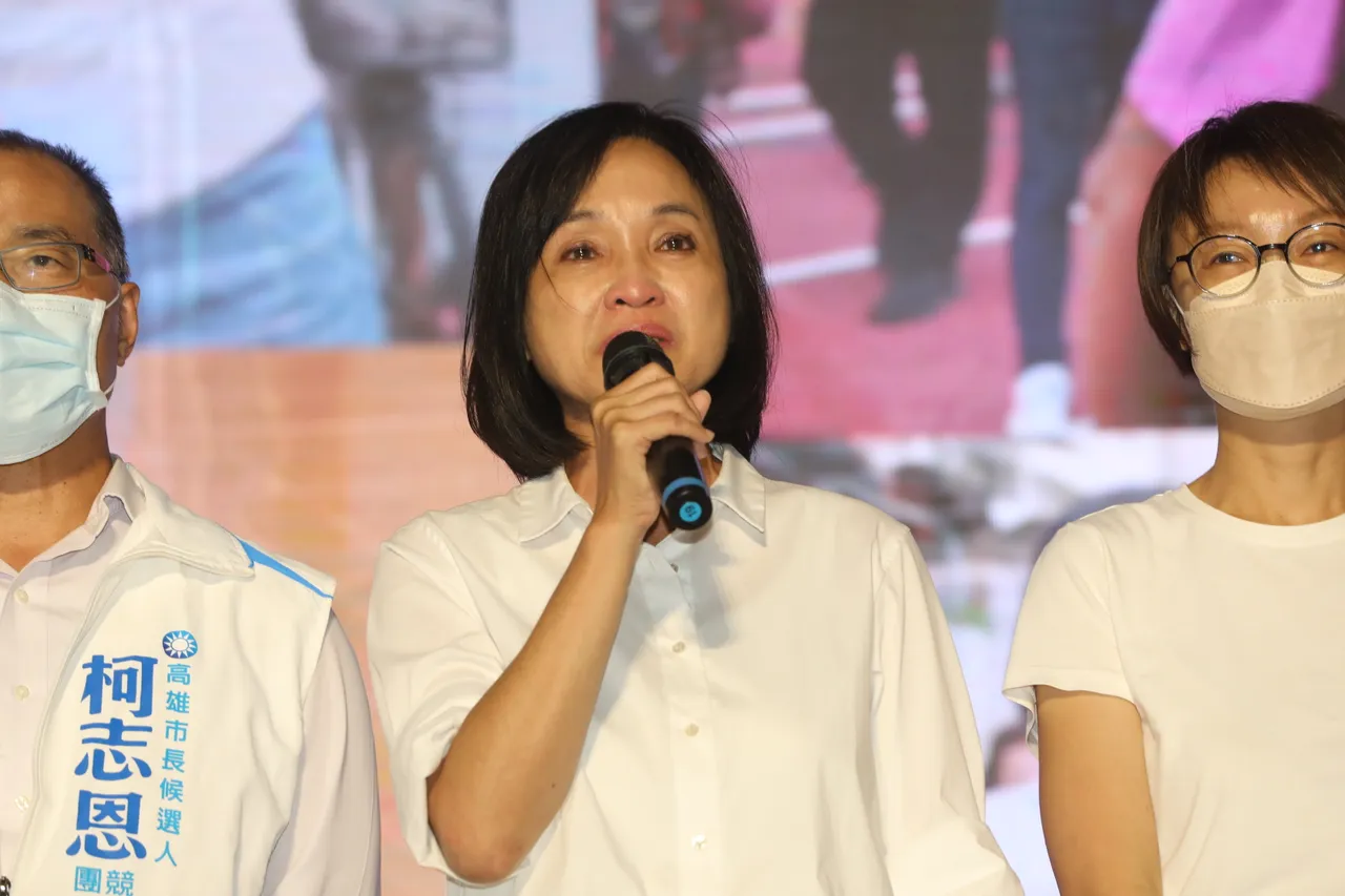柯志恩今晚七點上台承認敗選。羅琦文攝