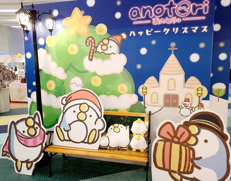 新北中和店即日起-12/25推出「那隻鳥｡雪景耶誕村」主題展。