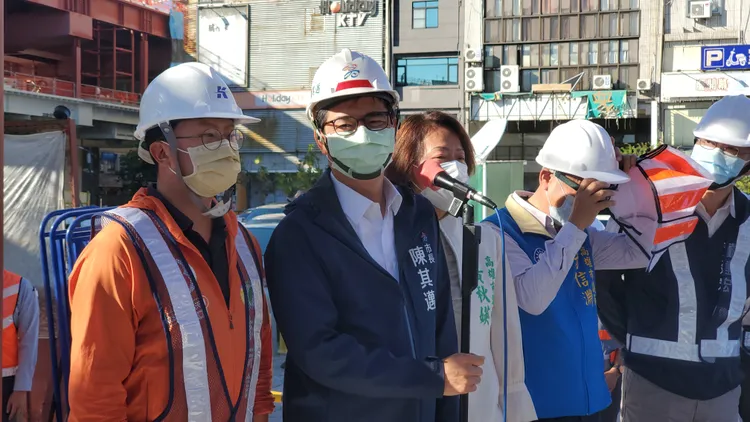 對於林佳龍、潘孟安、賴清德、卓榮泰被點名接民進黨主席，陳其邁說，檢討比討論人選重要，也不要放話。王勇超攝