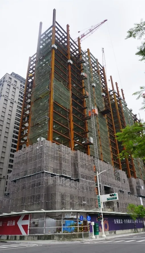 「御皇苑」規劃地上33樓超高建築，實登最高63.87萬元。葉家銘攝