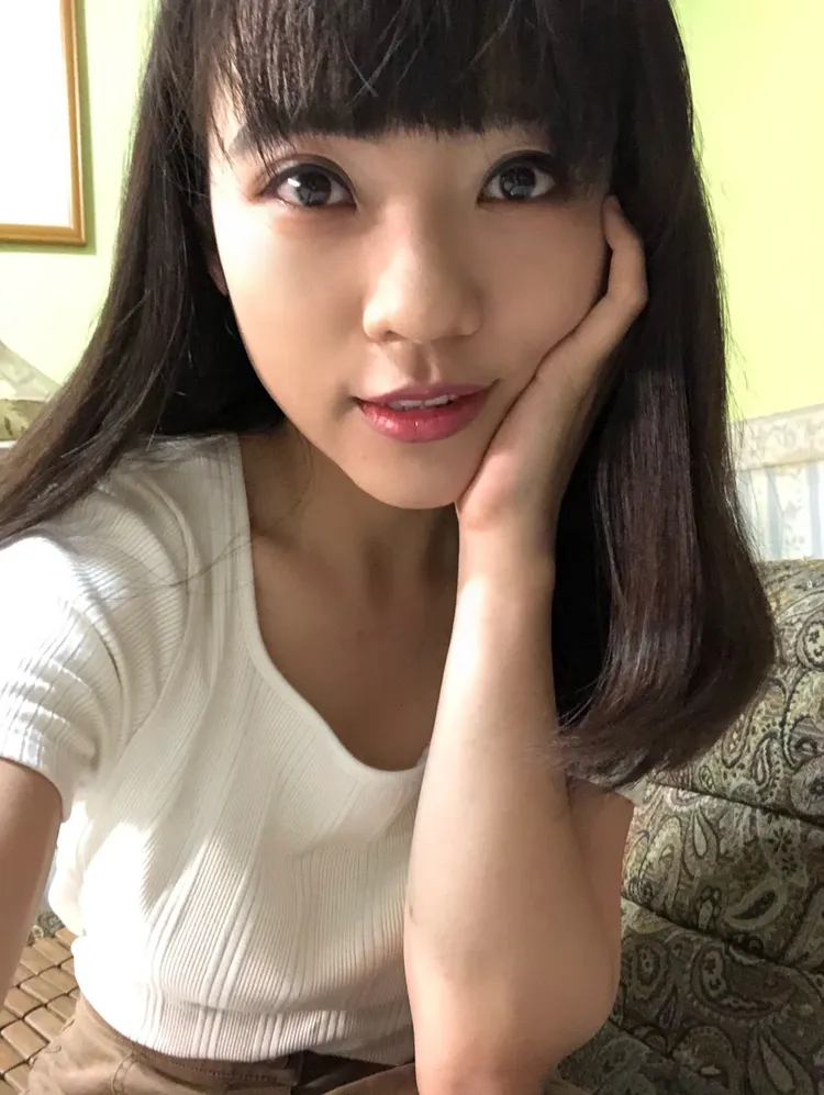 高雄市議員黃捷外型亮眼。翻攝自黃捷臉書