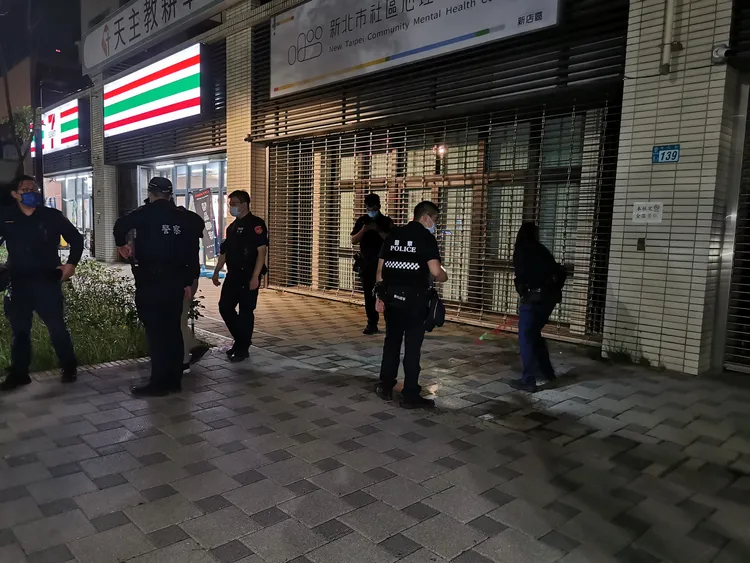 多名警力到場。陸運鋒攝