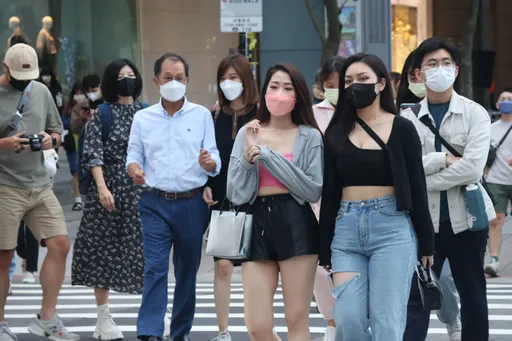 傘快拿出來！強冷空氣挾帶雨彈來襲　北北基宜4縣市大雨特報