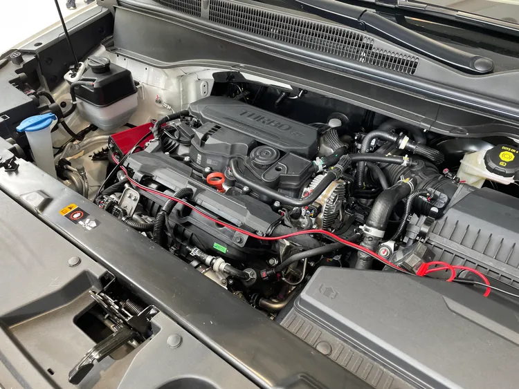 Custin動力採用1.5升渦輪增壓缸內直噴引擎，搭配8速自排變速箱，擁有170匹最大馬力輸出。林浩昇攝