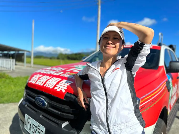 Kolas謝票。翻攝Kolas Yotaka臉書