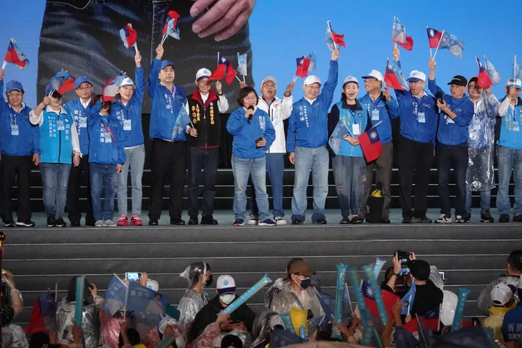 台北市黨部主委黃呂錦茹稍早上台替蔣萬安助講。朱世閎攝